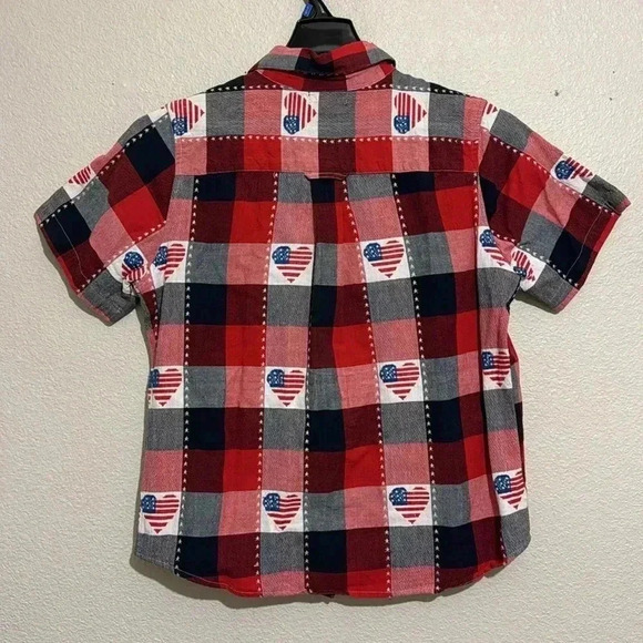 Just Class 4th of July Hearts Vintage Button Down Shirt - Picture 5 of 5